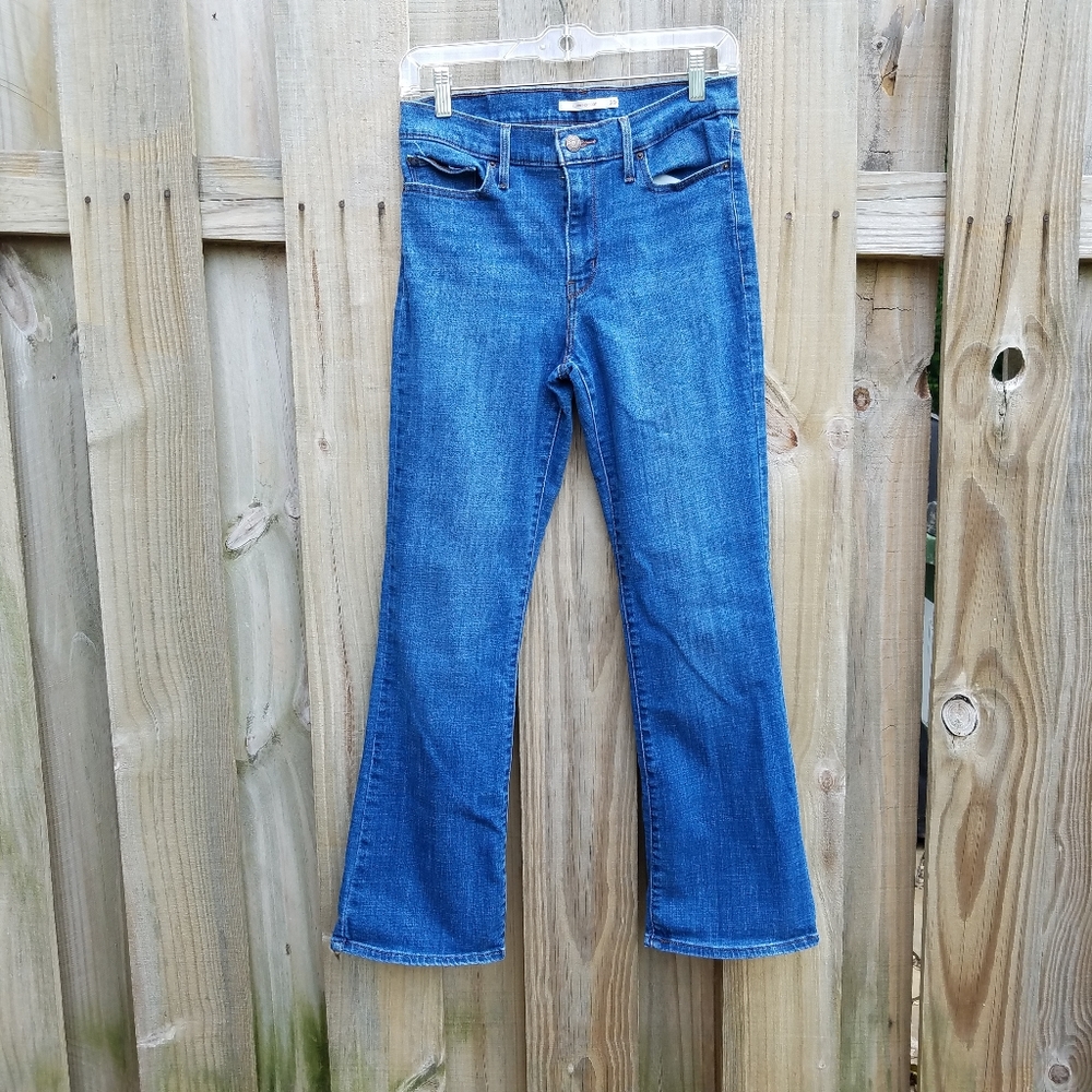 Levi's slimming bootcut jeans size 29 highwaist